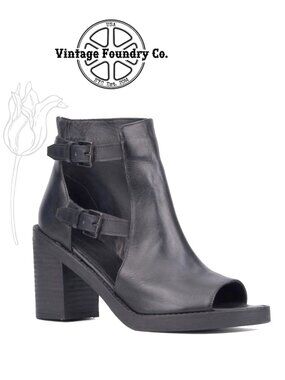VINTAGE FOUNDRY Laverne Block Heel Sandal